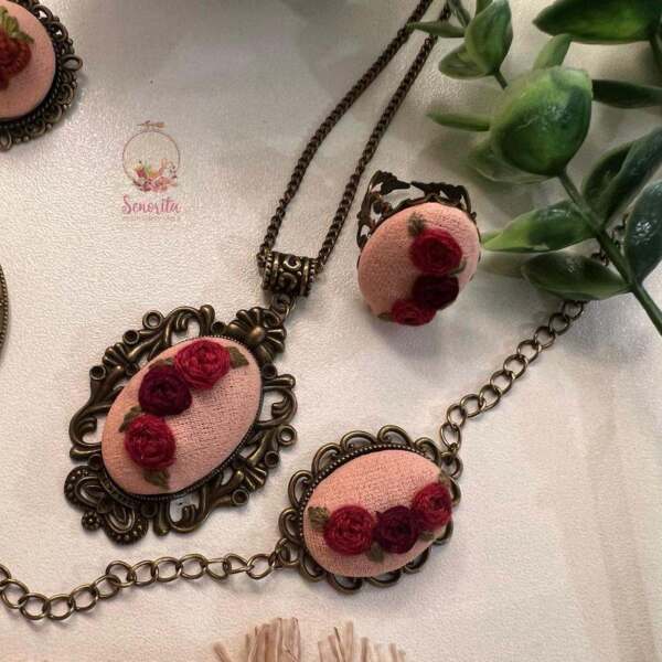 طقم تطريز ناعم