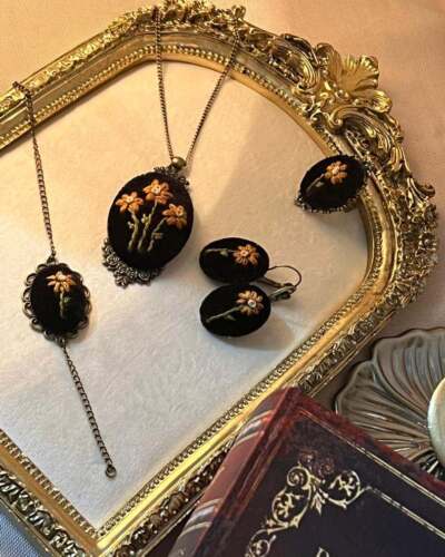 طقم إكسسوارات عصري